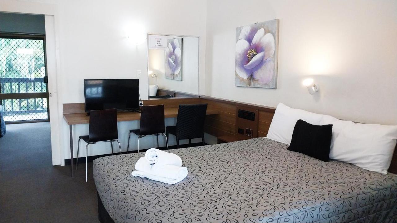Miners alojamiento Motor Inn Mackay Exterior foto