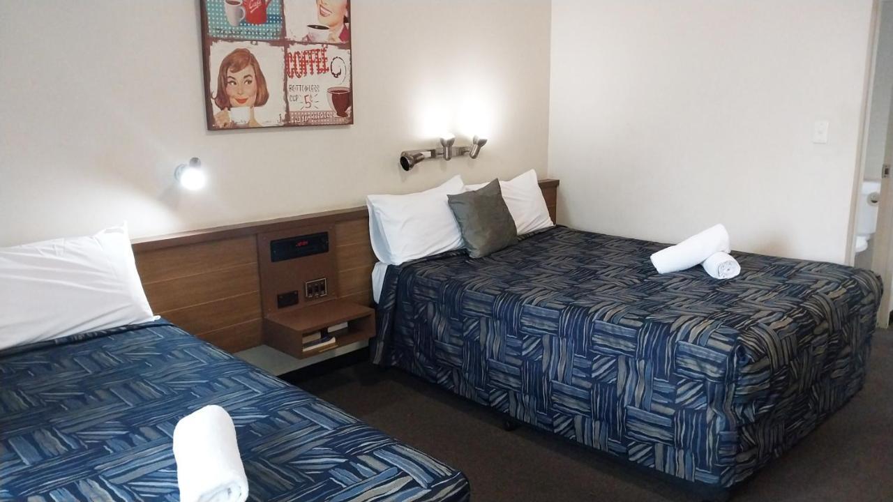 Miners alojamiento Motor Inn Mackay Exterior foto