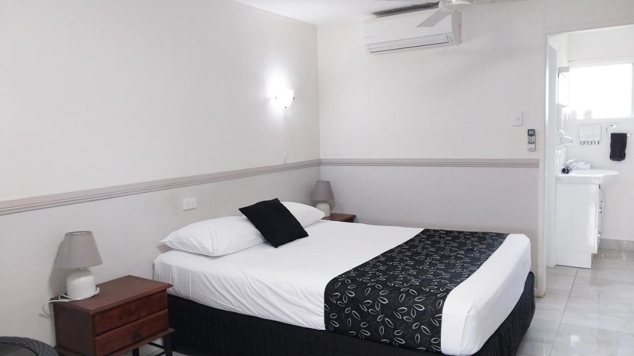 Miners alojamiento Motor Inn Mackay Exterior foto
